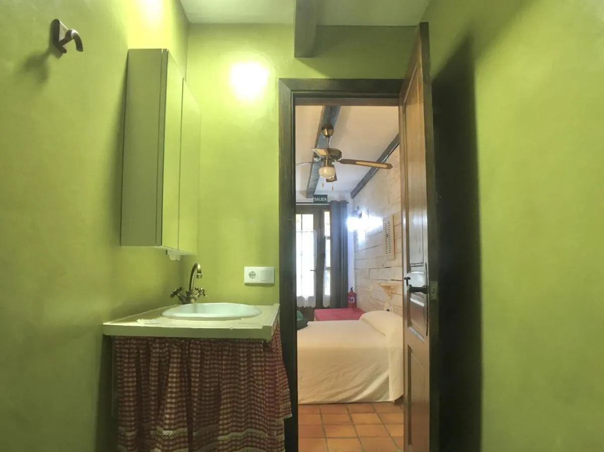 Hostel Albergue Boi Romanic Suites Barruera Spain